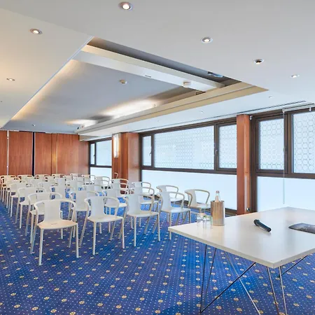 Hotel Plaza 4*