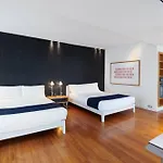 Hotel Plaza