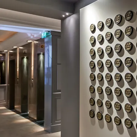 Hotel Plaza 4*