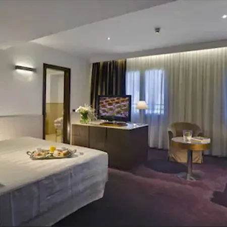 Plaza 4* Местре