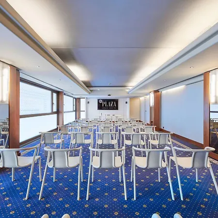 Отель Plaza 4*