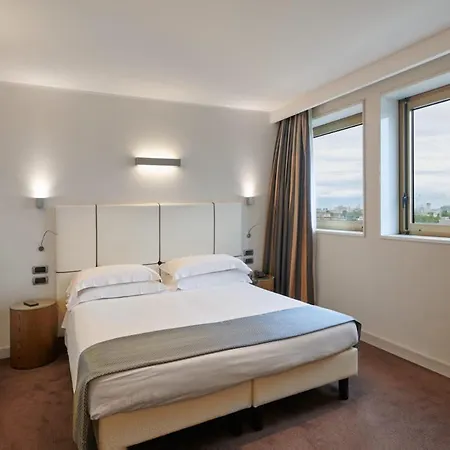 Hotel Plaza 4*